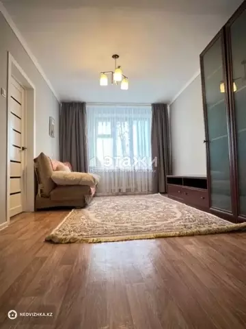 2-комнатная квартира, этаж 3 из 4, 39 м²