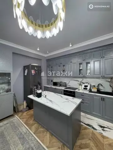 3-комнатная квартира, этаж 2 из 14, 105 м²