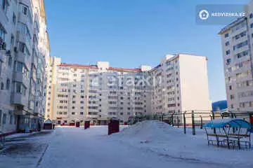 4-комнатная квартира, этаж 5 из 10, 181 м²