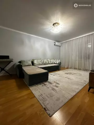 2-комнатная квартира, этаж 3 из 9, 76 м²