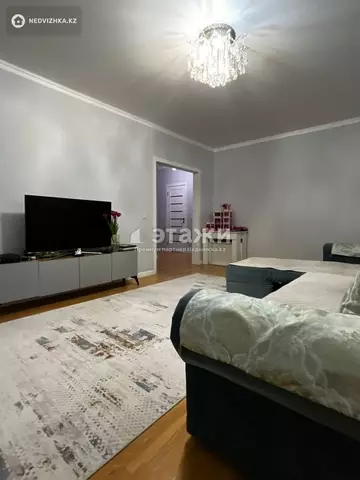 2-комнатная квартира, этаж 3 из 9, 76 м²