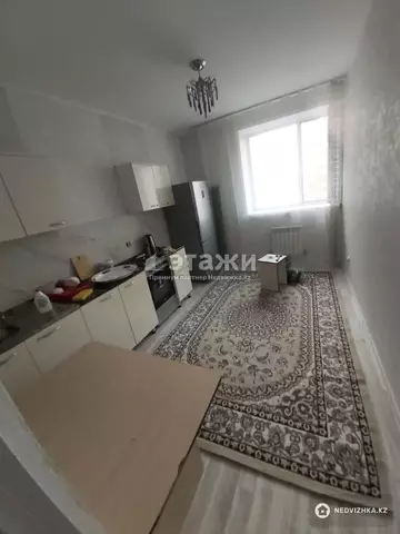 1-комнатная квартира, этаж 3 из 9, 37 м²