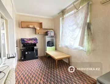 2-комнатная квартира, этаж 3 из 5, 52 м²