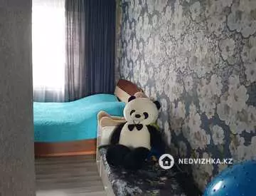 3-комнатная квартира, этаж 4 из 4, 60 м²