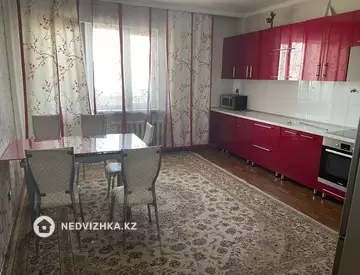3-комнатная квартира, этаж 11 из 16, 130 м²