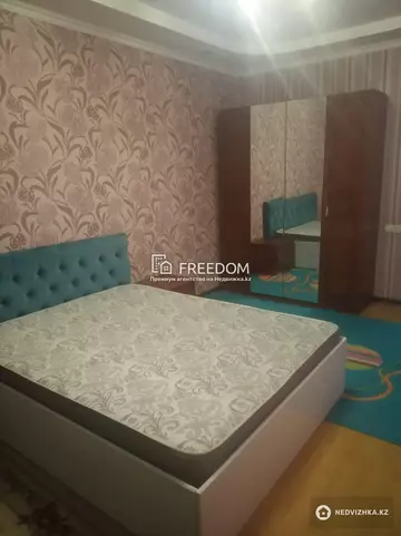 3-комнатная квартира, этаж 9 из 23, 100 м²