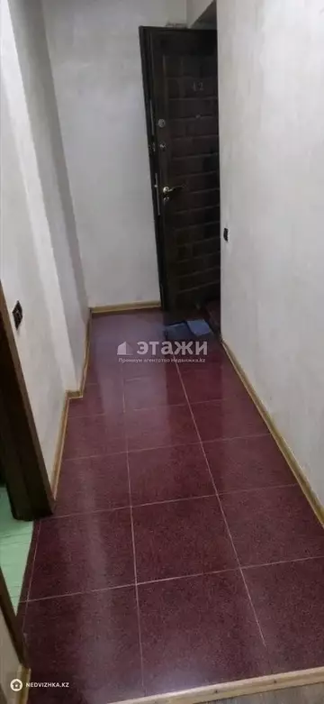 2-комнатная квартира, этаж 2 из 3, 42 м²