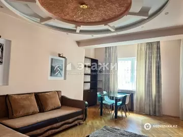 1-комнатная квартира, этаж 10 из 10, 52 м²