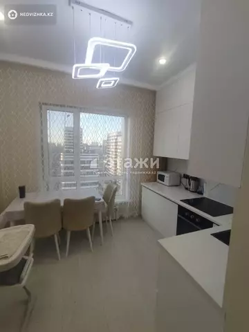 3-комнатная квартира, этаж 12 из 14, 92 м²