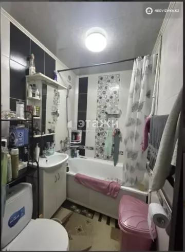 3-комнатная квартира, этаж 4 из 5, 58 м²