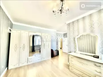 3-комнатная квартира, этаж 4 из 12, 126 м²