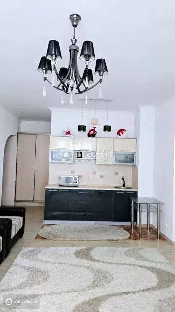 1-комнатная квартира, этаж 13 из 22, 37 м²