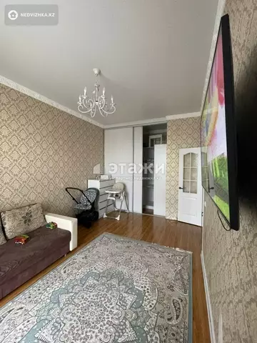 1-комнатная квартира, этаж 10 из 10, 39 м²