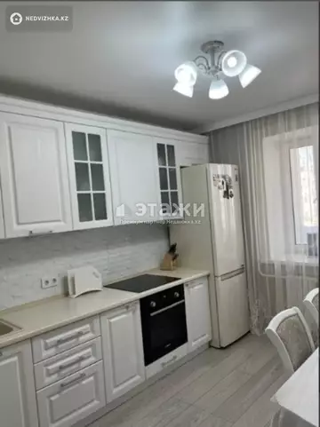 2-комнатная квартира, этаж 8 из 9, 63 м²