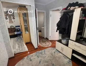 3-комнатная квартира, этаж 2 из 5, 64 м²