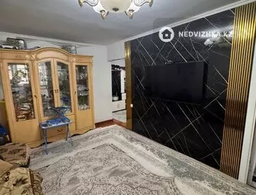 3-комнатная квартира, этаж 2 из 5, 64 м²