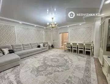 3-комнатная квартира, этаж 3 из 8, 110 м²