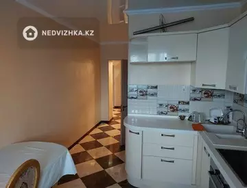 70 м², 2-комнатная квартира, этаж 1 из 10, 70 м², посуточно, изображение - 9