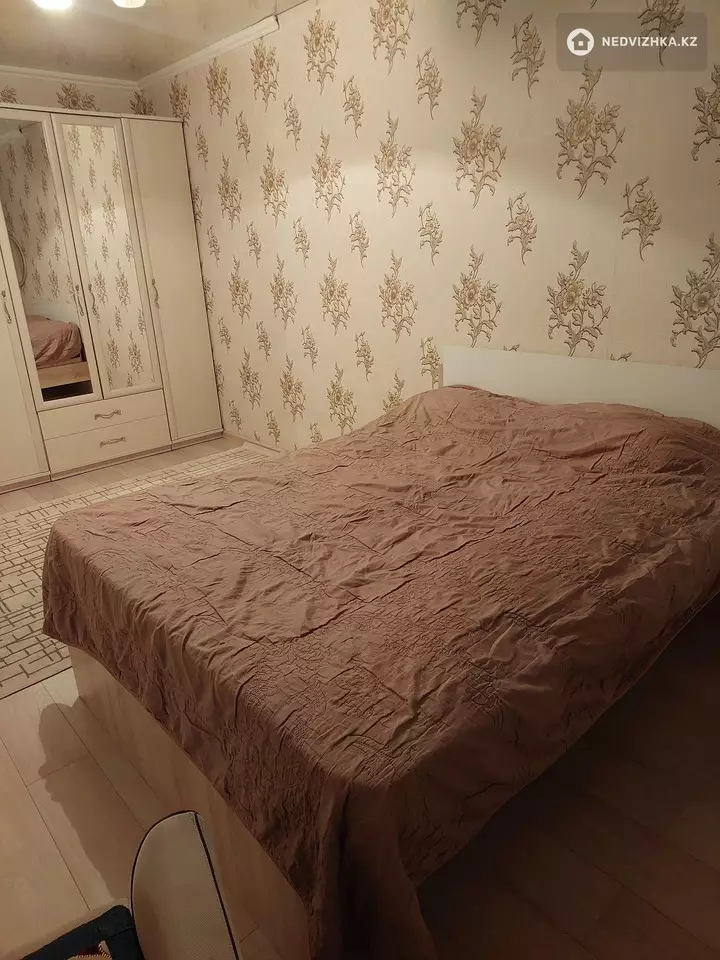 70 м², 2-комнатная квартира, этаж 1 из 10, 70 м², по часам, изображение - 1