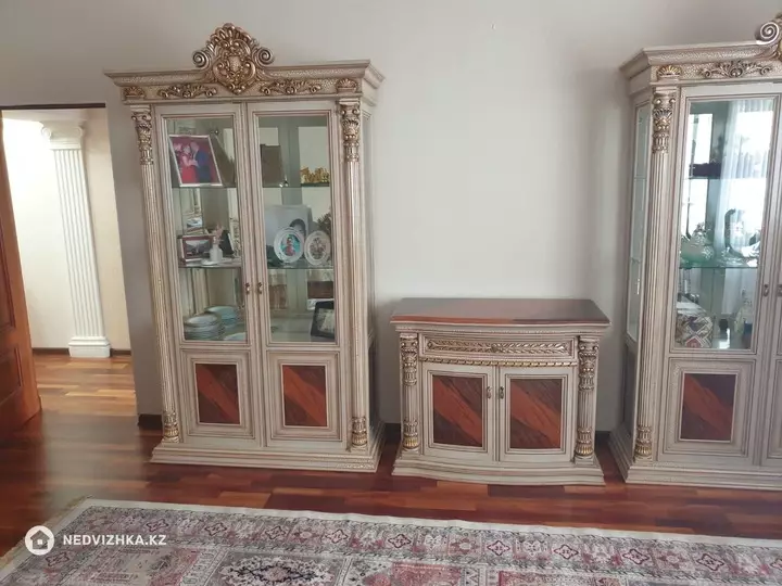 130 м², 3-комнатная квартира, этаж 3 из 9, 130 м², изображение - 1