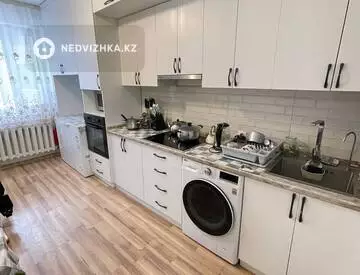 2-комнатная квартира, этаж 4 из 9, 55 м²
