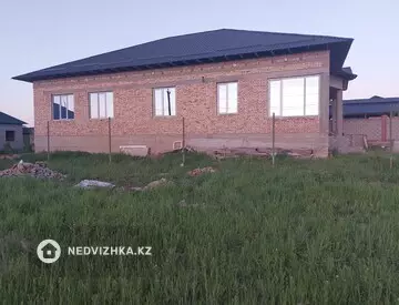 4-комнатный дом, 8 соток, 5 м²