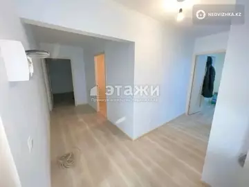 2-комнатная квартира, этаж 3 из 5, 60 м²