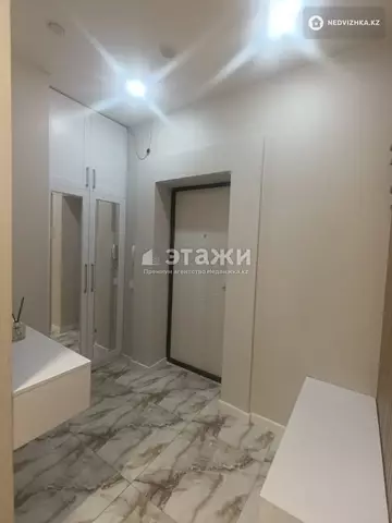 2-комнатная квартира, этаж 10 из 17, 50 м²