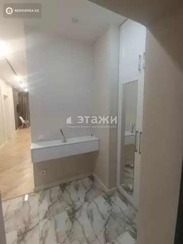 2-комнатная квартира, этаж 10 из 17, 50 м²