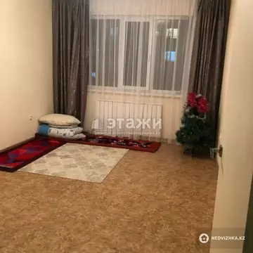 2-комнатная квартира, этаж 4 из 5, 64 м²