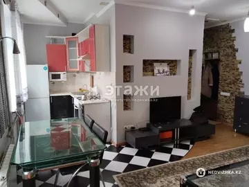 2-комнатная квартира, этаж 3 из 3, 48 м², на длительный срок