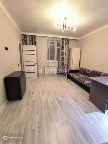 1-комнатная квартира, этаж 9 из 9, 35 м²