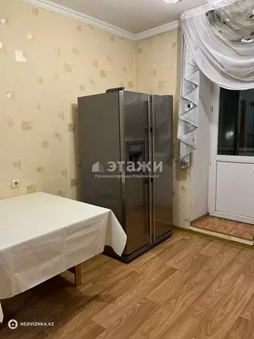 2-комнатная квартира, этаж 10 из 10, 60 м²