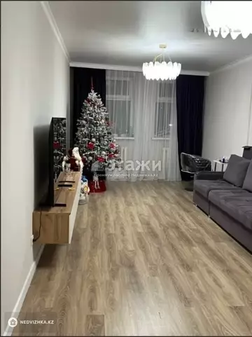 4-комнатная квартира, этаж 4 из 18, 171 м²