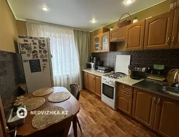 3-комнатная квартира, этаж 3 из 8, 69 м²