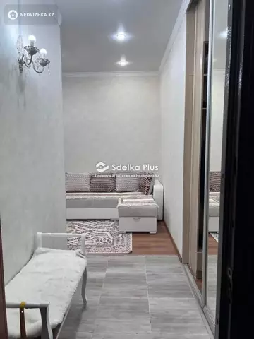 3-комнатная квартира, этаж 2 из 18, 103 м²