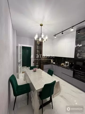 3-комнатная квартира, этаж 11 из 12, 97 м²
