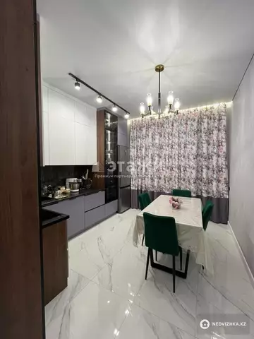 3-комнатная квартира, этаж 11 из 12, 97 м²