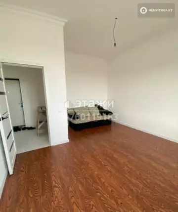 1-комнатная квартира, этаж 4 из 10, 36 м²