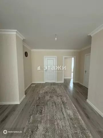 4-комнатная квартира, этаж 7 из 10, 160 м²