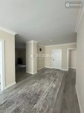 4-комнатная квартира, этаж 7 из 10, 160 м²