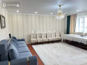 4-комнатная квартира, этаж 7 из 9, 121 м²