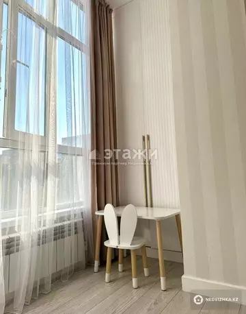 3-комнатная квартира, этаж 3 из 10, 64 м²