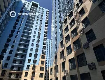 2-комнатная квартира, этаж 2 из 18, 60 м²