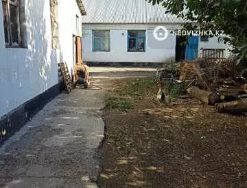 10-комнатный дом, 600 соток, 350 м²
