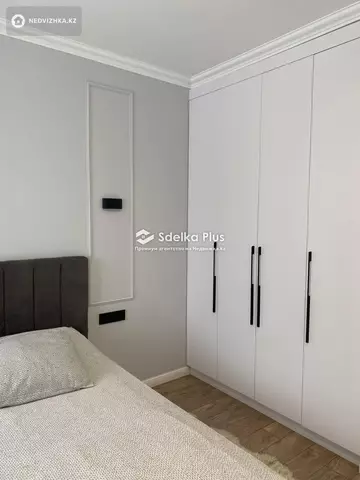 3-комнатная квартира, этаж 5 из 10, 60 м²