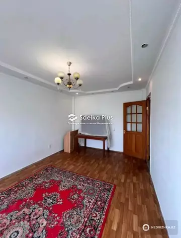 3-комнатная квартира, этаж 4 из 5, 62 м²