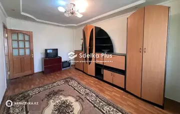 3-комнатная квартира, этаж 4 из 5, 62 м²