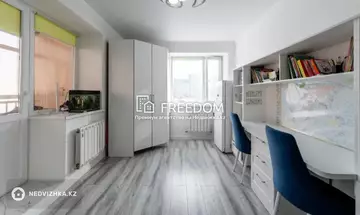 71 м², 3-комнатная квартира, этаж 3 из 10, 71 м², изображение - 1