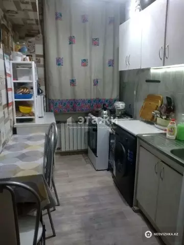2-комнатная квартира, этаж 2 из 3, 40 м²